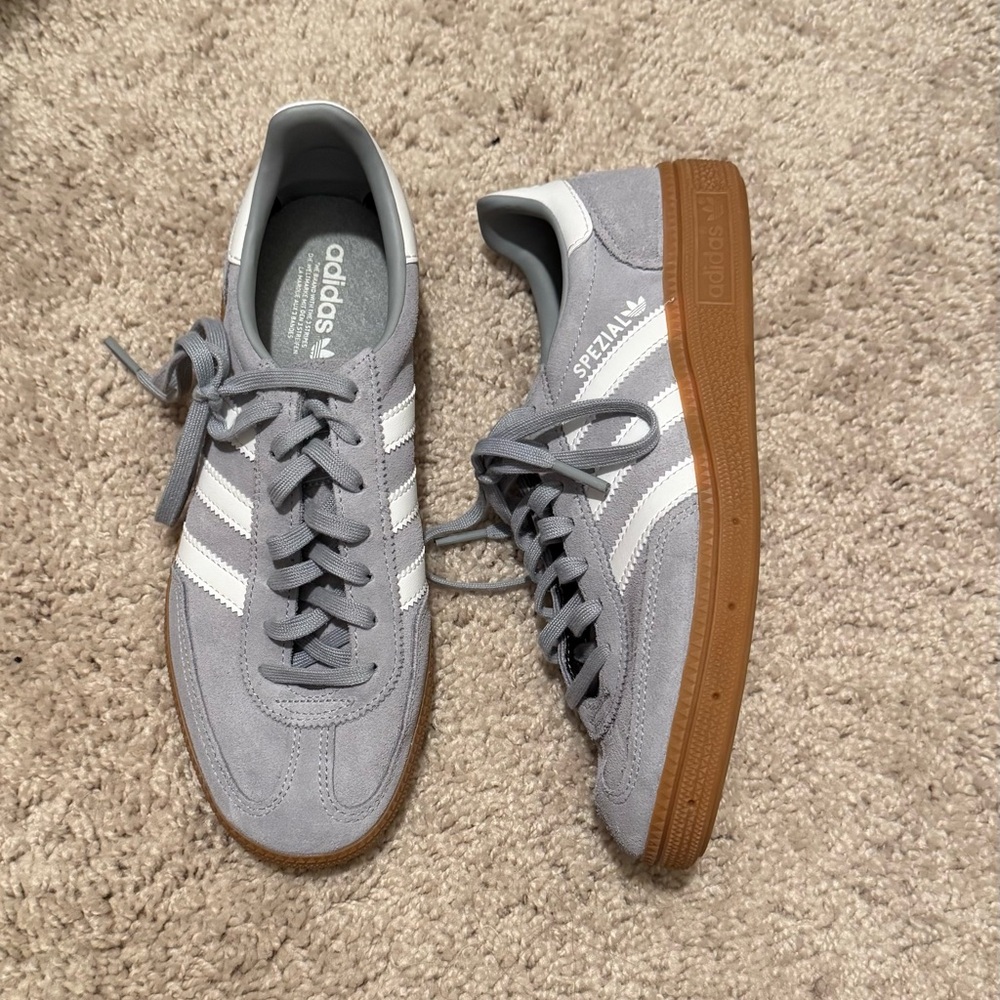 Adidas Gray and White Suede Handball Spezial Shoes - Picture 3 of 9